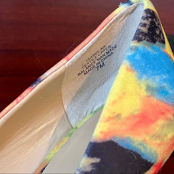 Bright colored heels - Picture 4 of 5